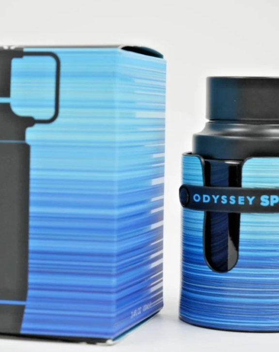 Aquatic, Spicy, Woody, Fresh, Aromatic, Bergamot, Pink Pepper, Cardamom, Sage, Jasmine, Oud, Sandalwood, Amber, Musk, Masculine, Bold, Dynamic, Long-Lasting, Modern