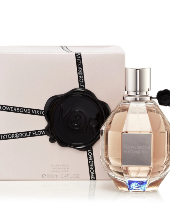 Viktor&Rolf Flowerbomb, Flowerbomb Perfume, Viktor Rolf Women's Perfume, Women's Fragrance, Amber Floral Fragrance, Floral Perfume, Bergamot Fragrance, Tea Scent, Jasmine Perfume, Rose Fragrance, Orchid Perfume, Freesia, Patchouli Perfume, Vanilla Fragrance, Sweet Floral Perfume, Long Lasting Women's Fragrance