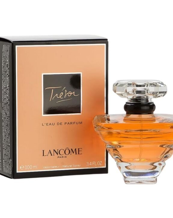 Floral, Fruity, Romantic, Elegant, Feminine, Rose, Lilac, Peach, Apricot, Sweet, Sophisticated, Classic, Long-Lasting, Luxurious